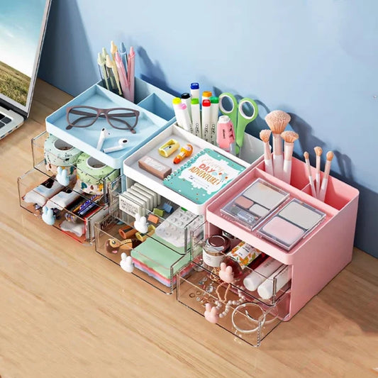 Kawaii Bunny pen stand